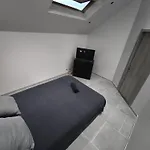 别墅 8 Privees Dans De Partagee De 350m2 *