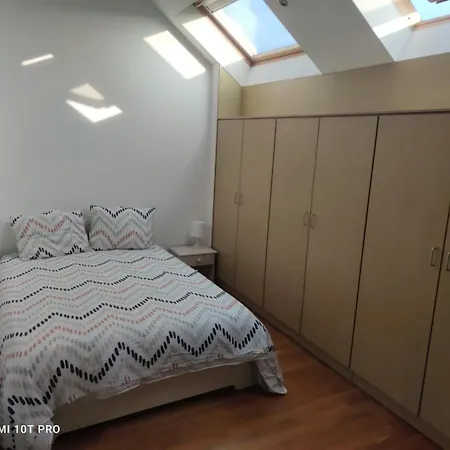 Villa 8 Privées Dans De Luxe Partagée De 350m2 Charleroi