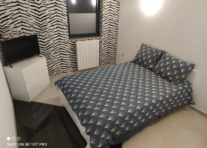 8 Privées Dans De Luxe Partagée De 350m2 Villa *