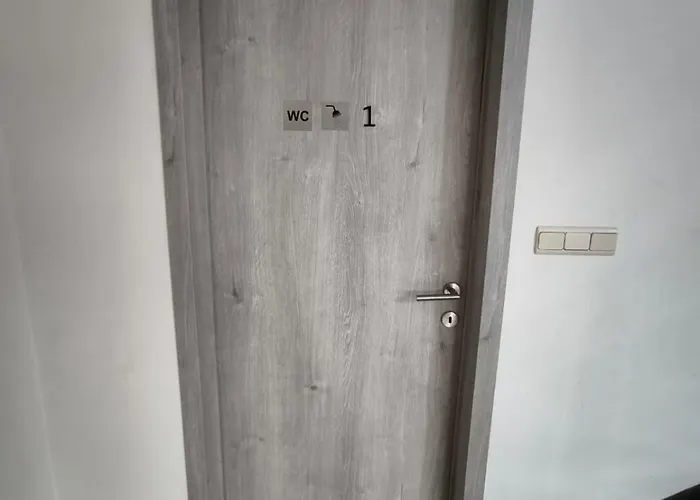 Villa 8 Privees Dans De Partagee De 350m2 Charleroi